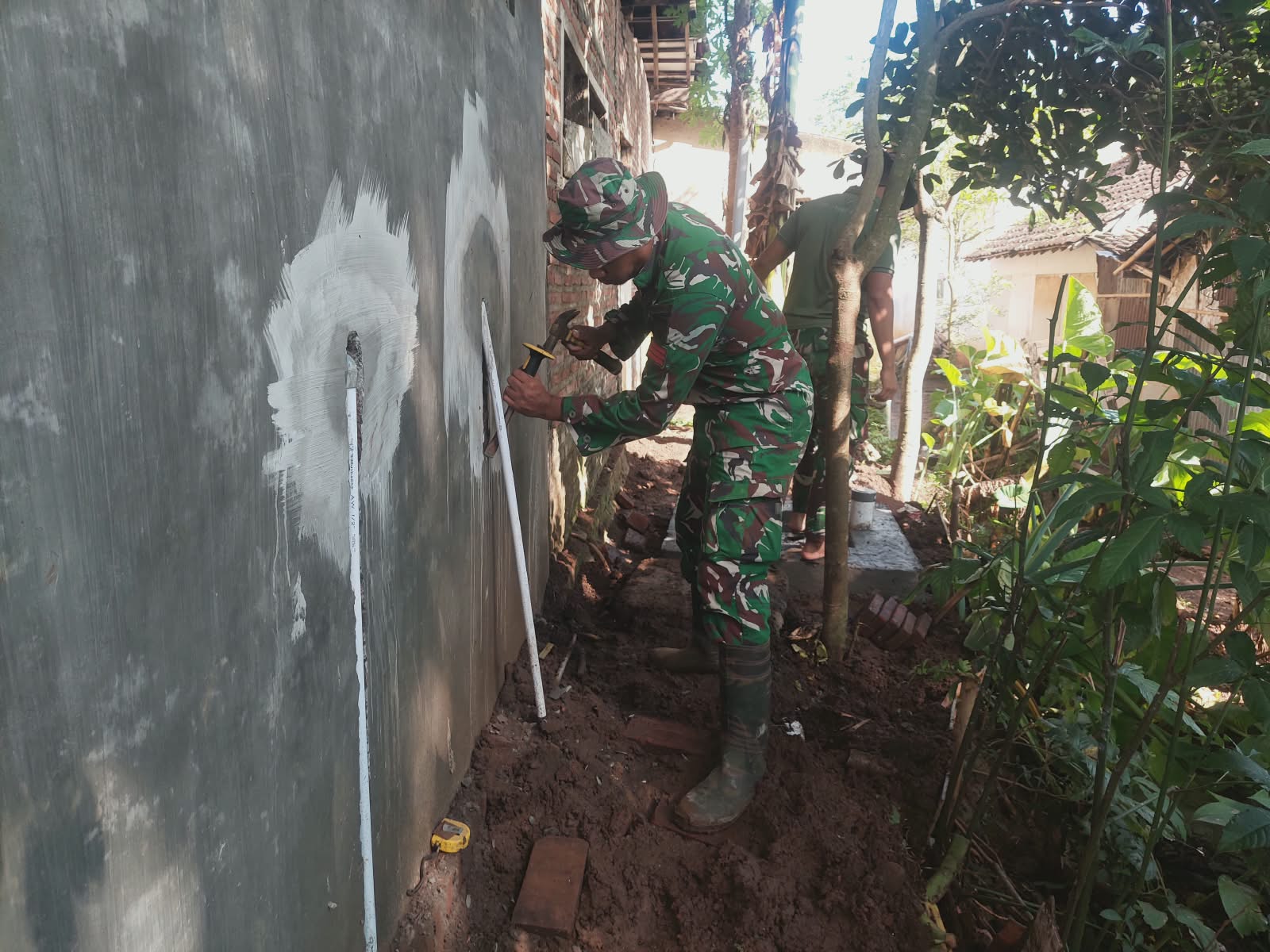 Pembangunan Sanitasi Suwito di Dusun Klagin Capai 70 Persen, Satgas TMMD Ke-128 Kebut Penyelesaian