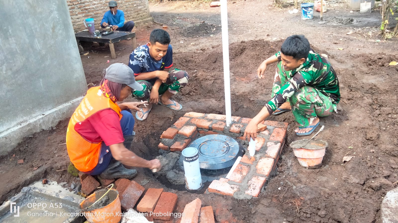 Sanitasi Warga di Dusun Ledok Hampir Rampung, TMMD Ke-128 Kodim 0820 Sasar 90 Persen