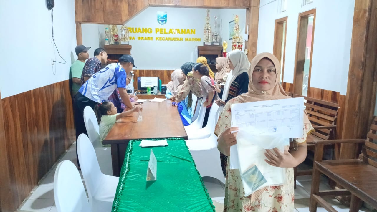 Hari Kedua Pelayanan Dispendukcapil di TMMD Ke-128 Desa Brabe Diserbu Warga, Animo Tinggi