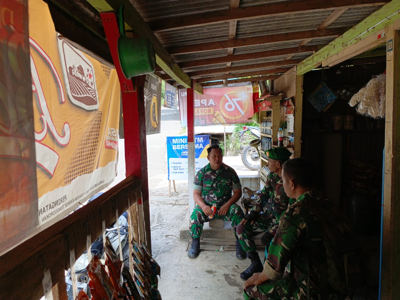 TMMD Ke-128 Kodim 0820/Probolinggo Tingkatkan Perekonomian Warga Desa Brabe.