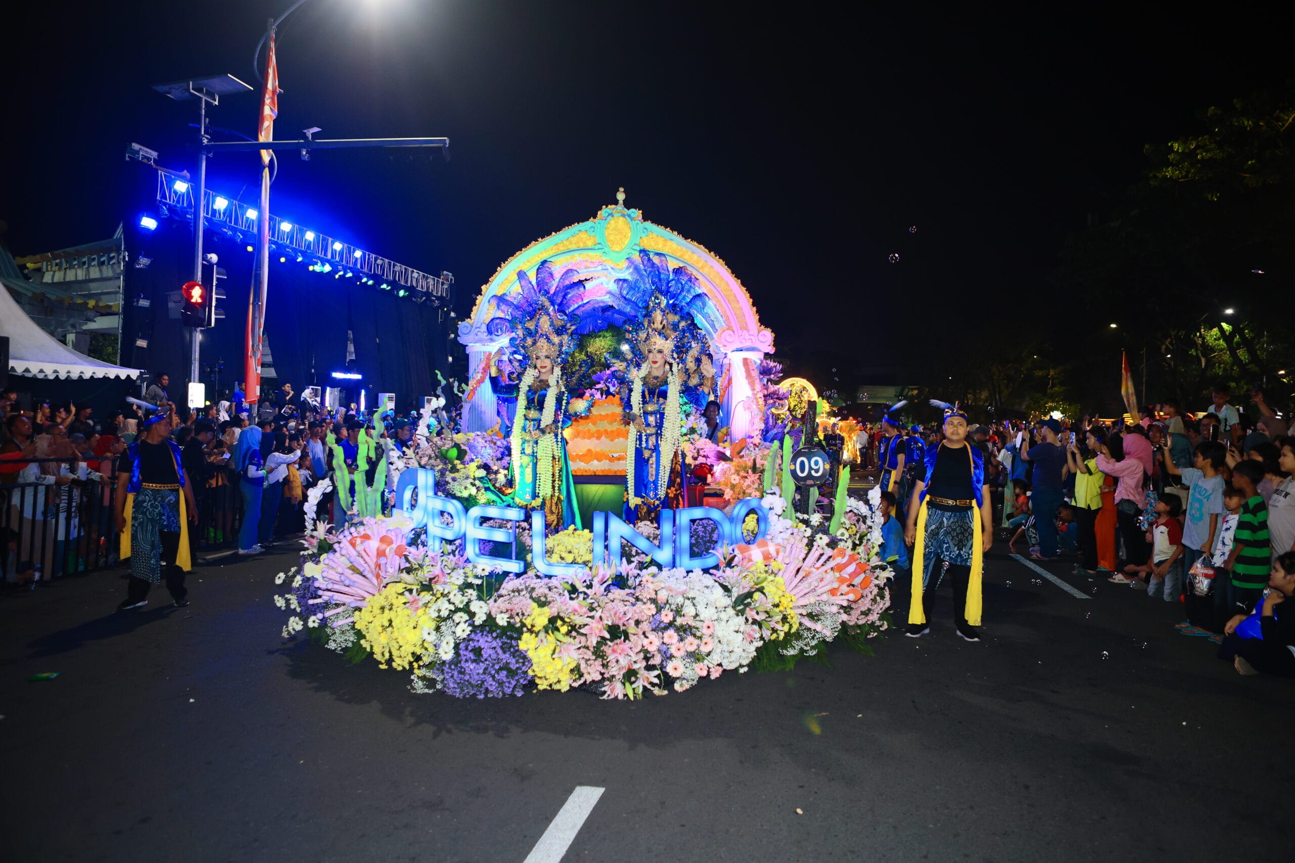 Harmony of Ocean di Surabaya Vaganza 2026: Mobil Hias Pelindo Angkat Keindahan Laut dan Harmoni Manusia dengan Alam