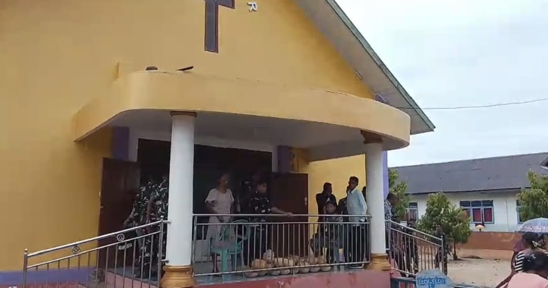 Gereja EBENHAIZER Dipenuhi Jamaah