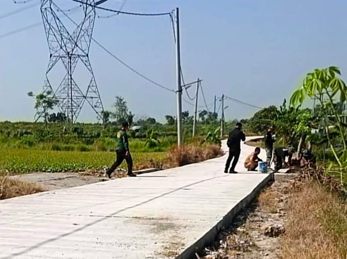 Jalan Cor Beton TMMD Jadi Penunjang Ekonomi Warga Kedamean