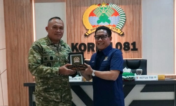 Korem 081/DSJ Terima Kunjungan Kerja Komisi I DPR RI