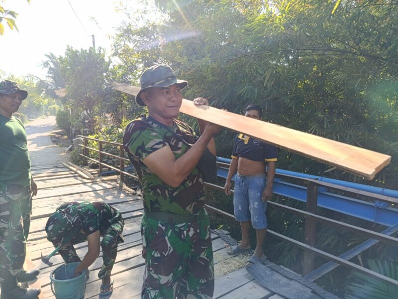 Satgas TMMD ke-129 Bergerak Cepat, Jembatan Mundu Diperbaiki Demi Kenyamanan Warga