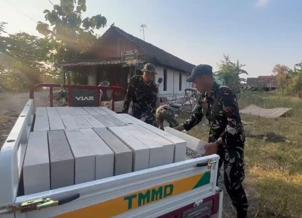 Kecil Kendaraan, Besar Manfaatnya, Motor Roda Tiga Dukung Pembangunan RTLH Kasiman